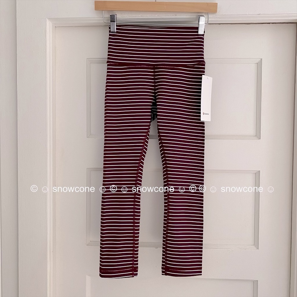 Lululemon Wunder Under High-Rise Crop
Parallel Stripe